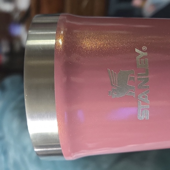 Stanley Rose Tumbler 20 oz - Picture 9 of 11